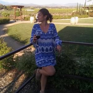 Meet your Posher, Maura